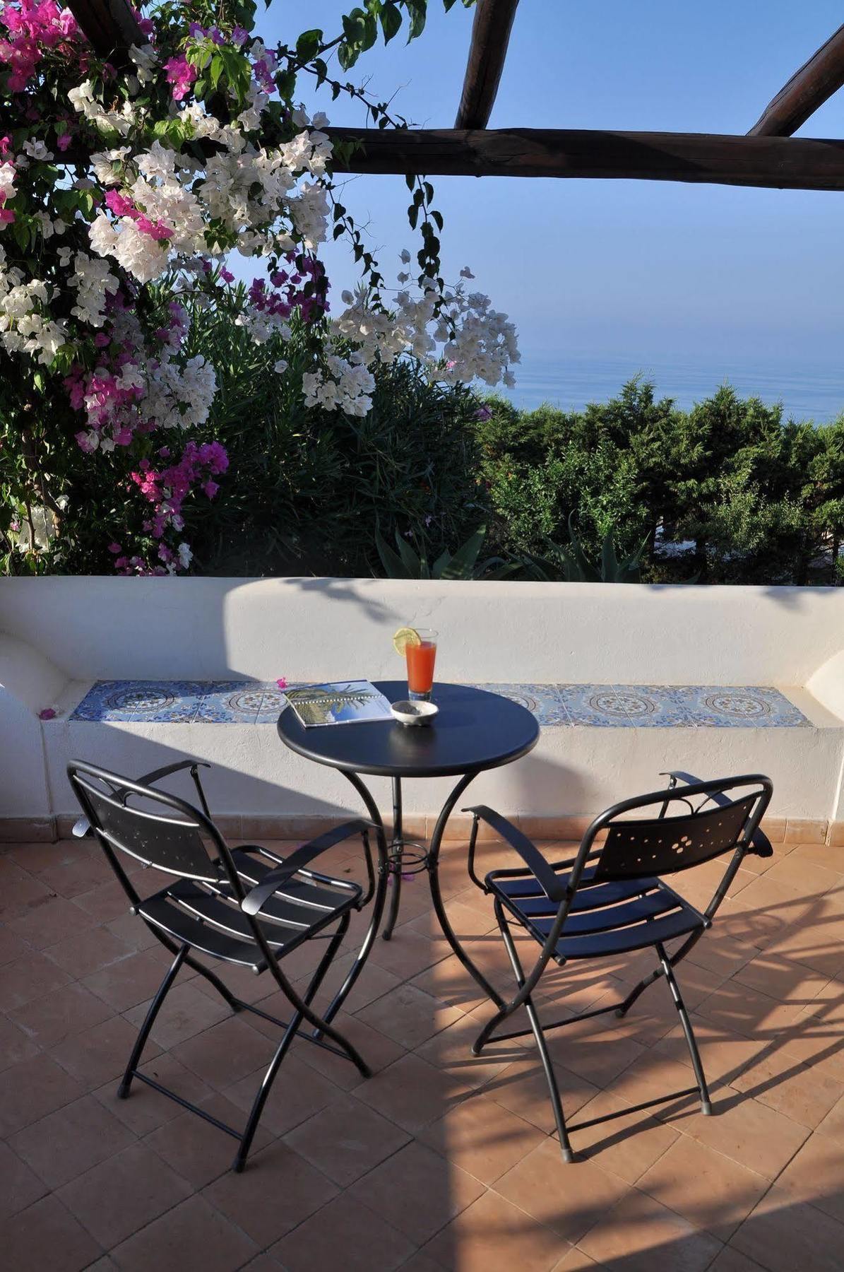 Principe Di Salina Boutique Hotel Мальфа Екстер'єр фото
